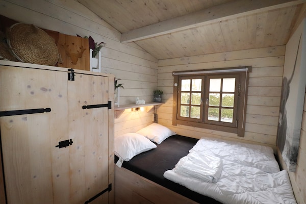 Gezellige vrijstaande cabin in Tzummarum, nabij Friese kust en Franeker - thumbnail 5