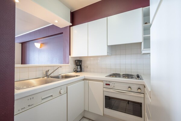 Zonnig appartement op de 3e verdieping met garage, vlakbij Rubensplein en Zeedijk - thumbnail 2