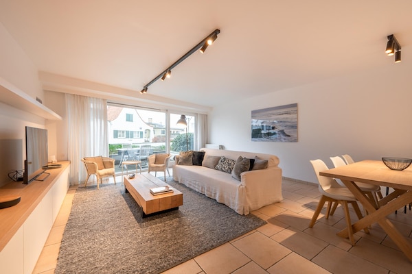 Licht appartement aan het Albert-strand in Knokke-Heist met 2 slaapkamers - thumbnail 1