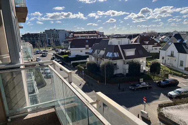 Modern appartement aan zee in Knokke-Heist met 2 slaapkamers - thumbnail 4