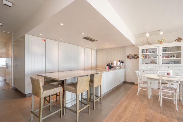 Licht appartement voor 6 personen met 3 balkons nabij de kust van Knokke-Heist - thumbnail 2