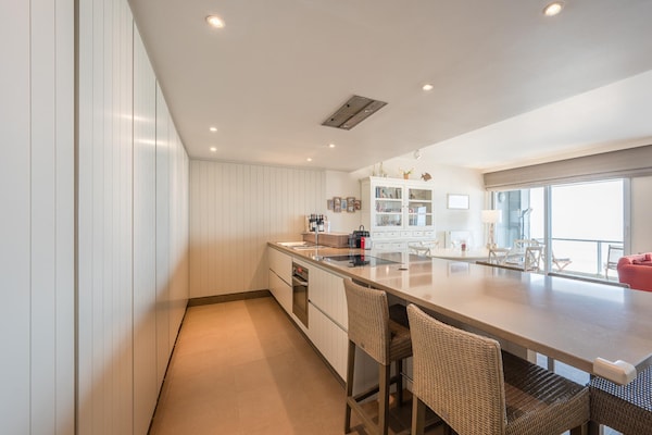 Licht appartement voor 6 personen met 3 balkons nabij de kust van Knokke-Heist - thumbnail 6