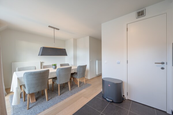 Zonnig 6-persoons appartement met dubbel terras in Knokke-Heist - thumbnail 4