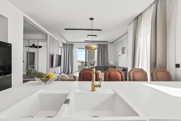 Penthouse Duće: Luxe appartement aan zee voor 6 personen - thumbnail 5