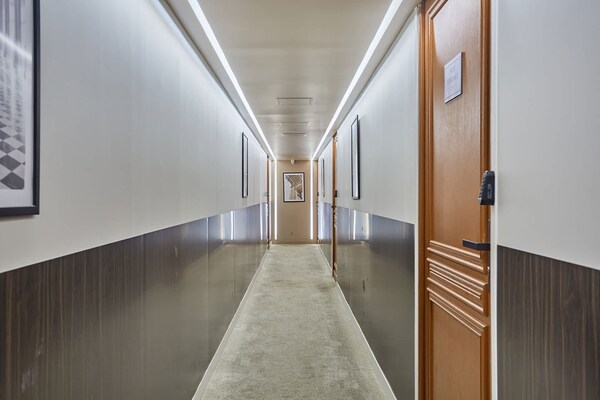 Stijlvol appartement voor 6 bij de Eiffeltoren, Parijs 1049 - thumbnail 2
