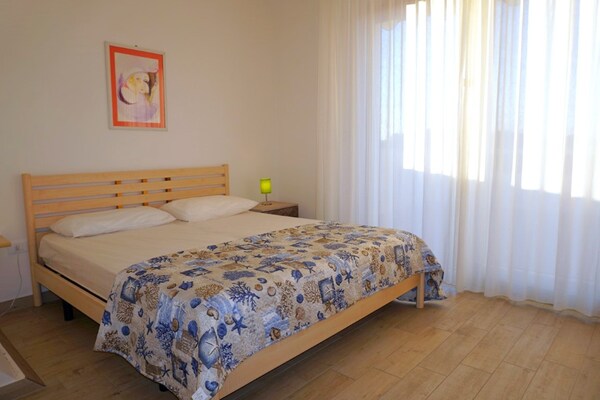 Aan het strand: comfortabel vakantiehuis in Porto Santa Margherita - thumbnail 5