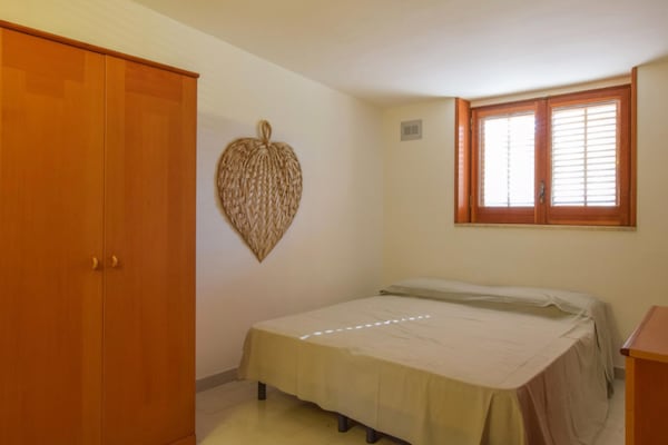 Appartement aan zee met panoramisch balkon in Alcamo, 80m van het strand - thumbnail 4