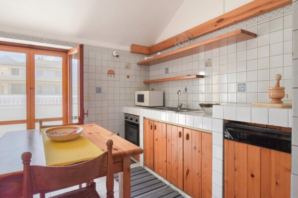 Appartement aan zee met panoramisch balkon in Alcamo, 80m van het strand - thumbnail 3