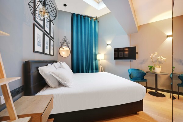Licht modern studio-appartement in het 16e arrondissement, vlakbij Roland Garros - thumbnail 3