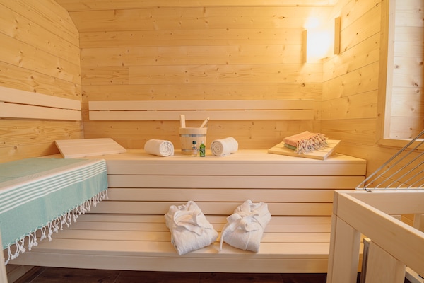 Ruim chalet voor 8 aan de Grundlsee met sauna en uitzicht op het bos - thumbnail 4