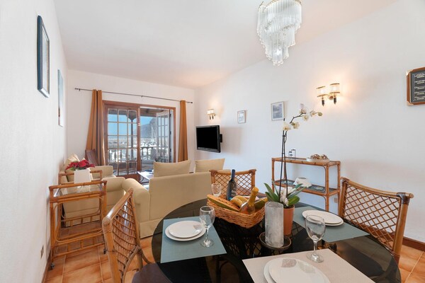 Modern appartement met zeezicht op 100m van het strand in Los Gigantes - thumbnail 4