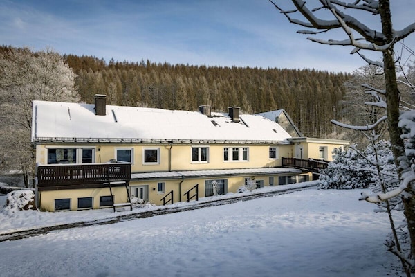 Gerenoveerd molenappartement voor 18 personen met sauna in Bad Berleburg - thumbnail 4