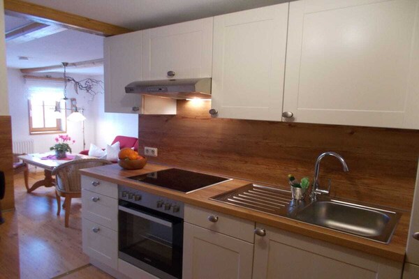 Knus vakantieappartement in Waltersdorf met tuin en boerderijproducten - thumbnail 3