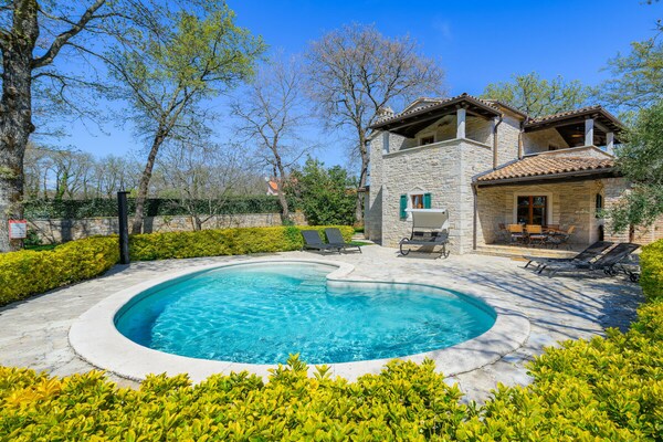 Villa Elaya: Ruim vakantiehuis voor 8 met privézwembad in Istrië - thumbnail 2