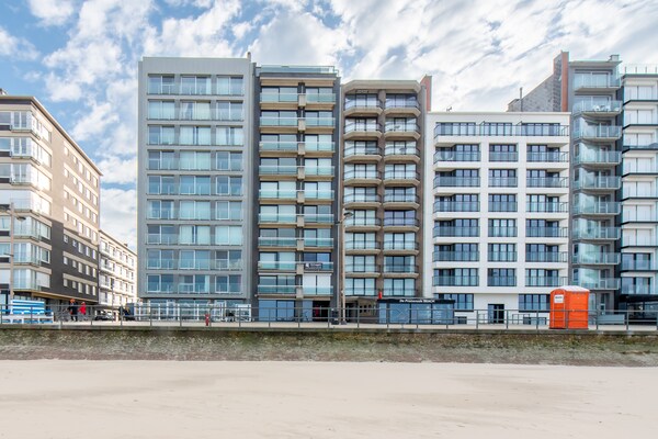 Ruim zeezichtappartement voor 8 personen op de Zeedijk van Middelkerke - thumbnail 5