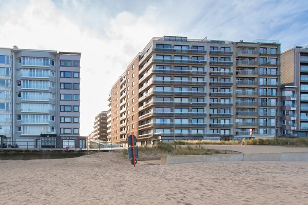 Ruim appartement met zeezicht en balkon in hartje Middelkerke - thumbnail 5