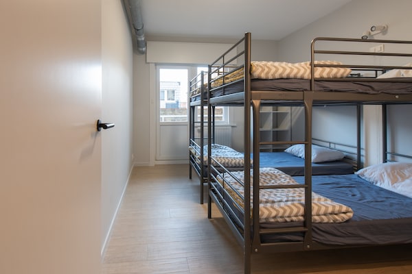Gerenvoveerd 6-persoons appartement met zeezicht in Middelkerke - thumbnail 5