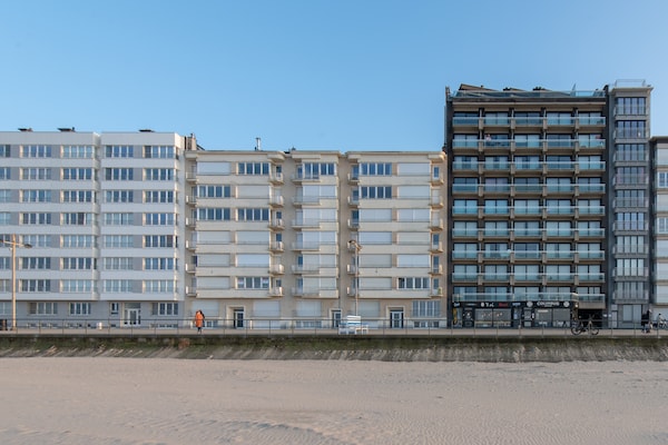 Gerenvoveerd 6-persoons appartement met zeezicht in Middelkerke - thumbnail 6