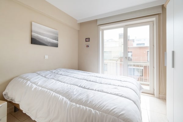 4-persoons appartement met zeezicht op de zeedijk van Middelkerke - thumbnail 3