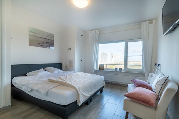 Licht appartement in Middelkerke met uitzicht op zee en duinen - thumbnail 3
