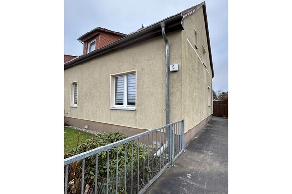 4-persoons vakantiehuis in Teltow met volledige privacy - thumbnail 2