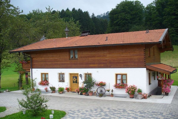 Knus vakantiehuis voor 3 in Aschau, 8 km van de skilift - thumbnail 2