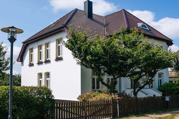 Licht appartement Möwe met laadpaal op 1,2 km van strand Kühlungsborn - thumbnail 3