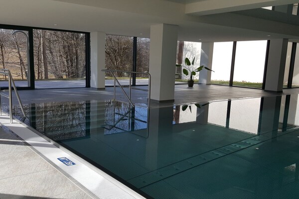 Modern appartement in Schluchsee met sauna, zwembad en balkon - thumbnail 6
