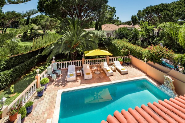 Ruime 4-slaapkamer villa met zonnig terras nabij Vilamoura - thumbnail 4