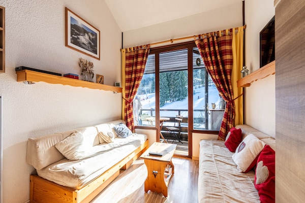 Grand Morillon N°404: knus appartement op 30 meter van de piste in Morillon - thumbnail 1