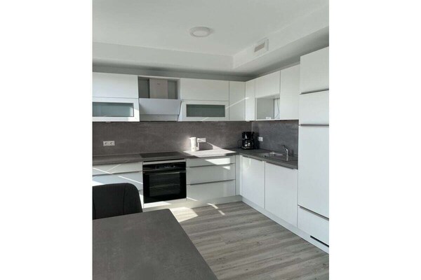 Sunshine 13: knus appartement met balkon, 300m van centrum Cuxhaven - thumbnail 5