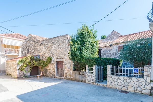 Knusse vrijstaande bungalow voor 3, vlakbij strand en centrum Zadar - thumbnail 3