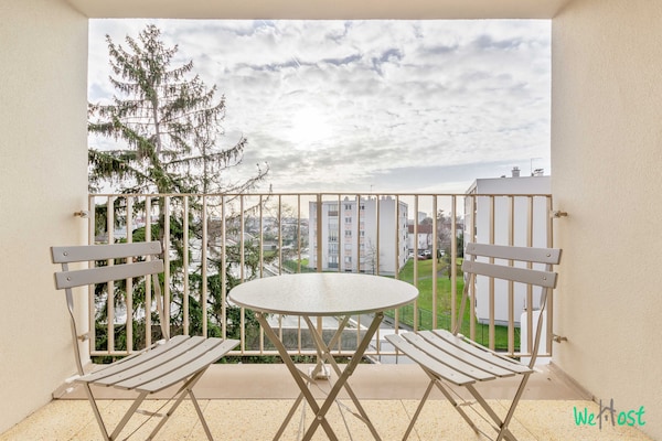 Licht appartement met balkon nabij Parijs en Disneyland - thumbnail 2