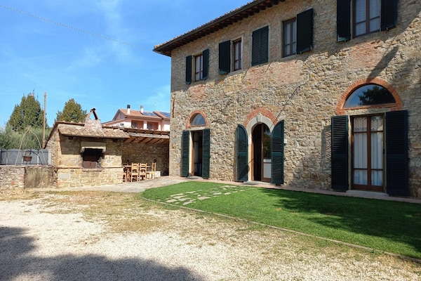 14-persoons vakantiehuis met privézwembad in Castiglion Fiorentino - thumbnail 3