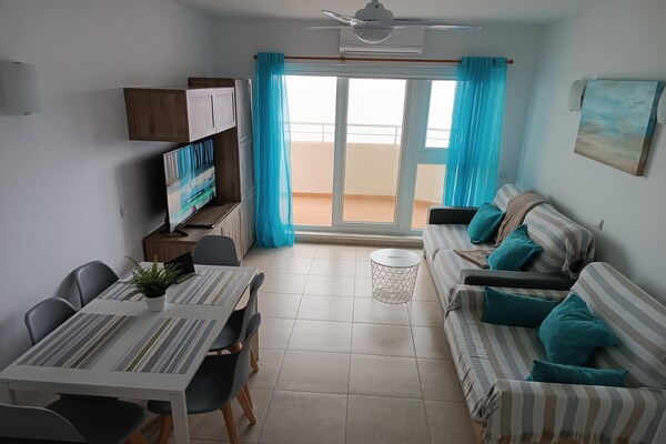 Zonnig appartement op 200 meter van het strand met zeezicht en zwembad - thumbnail 3
