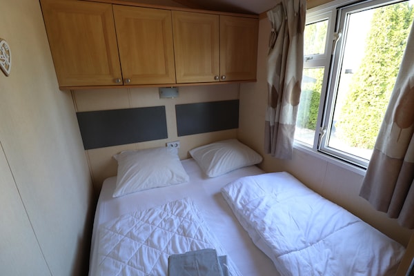 Knus vakantiechalet in Tzummarum – dichtbij Waddenzee en Harlingen - thumbnail 2
