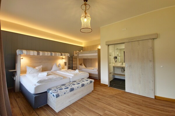 Licht 4-persoons appartement bij golfbaan in Hohenkirchen, 11 km van strand - thumbnail 5
