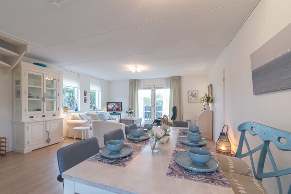 Vrijstaand vakantiehuis met sauna op 300m van zee in Wemeldinge - thumbnail 3