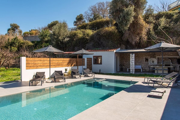 8-persoons villa met privézwembad in Rethymno - thumbnail 1