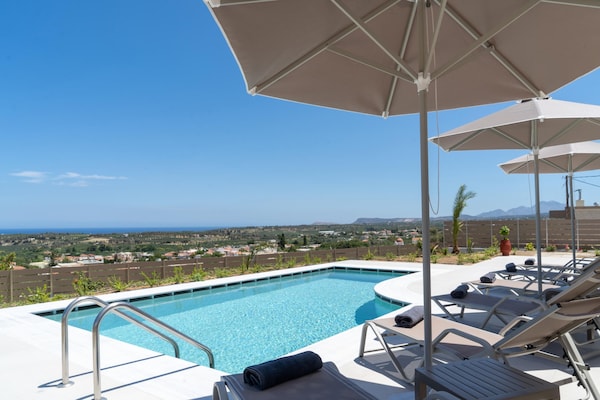 Privézwembad en panoramisch zeezicht in villa in Rethymno - thumbnail 5