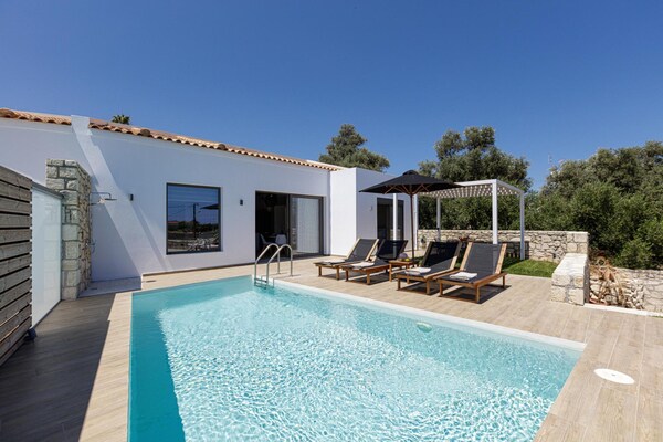 Toegankelijke villa met privézwembad bij Rethymnon - thumbnail 1