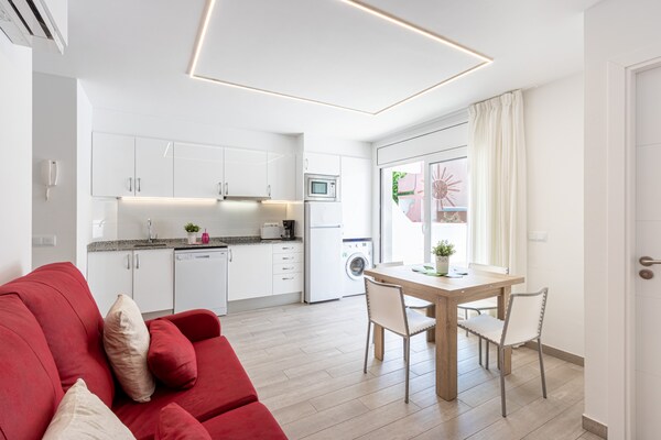 Licht appartement op de eerste verdieping met privéterras, vlakbij het strand - thumbnail 3