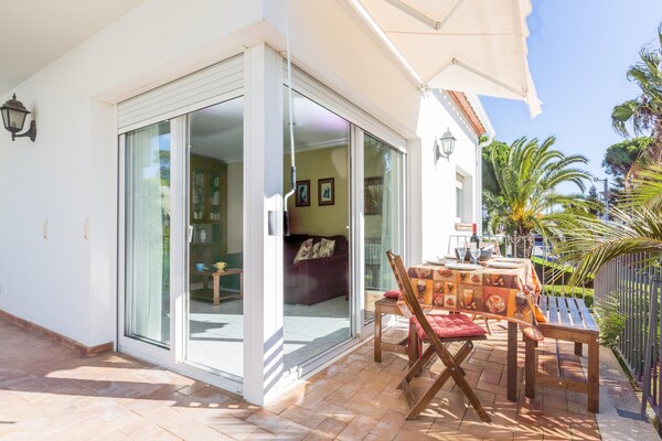 Centraal gelegen villa in Calella de Palafrugell nabij het strand - thumbnail 5