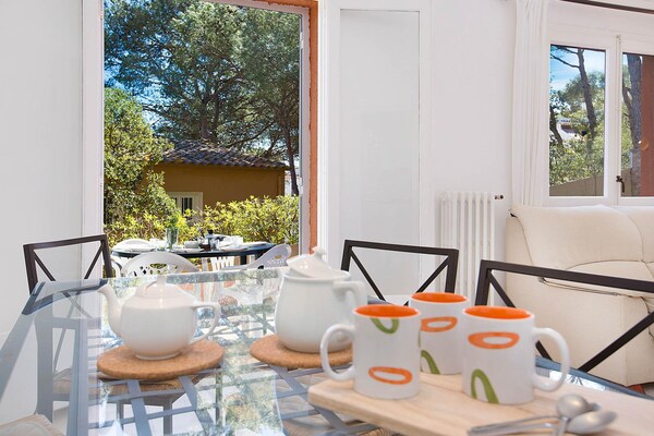 Carena Pl: Ruim appartement aan de Costa Brava, 300m van strand en centrum - thumbnail 4