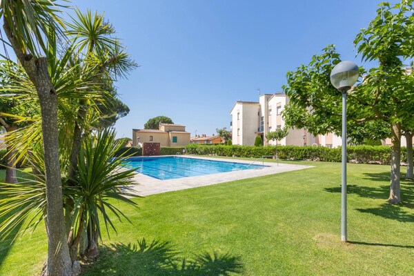 Appartement Costa Brava N-2: comfortabel verblijf aan de Costa Brava met tuin en zwembad - thumbnail 6