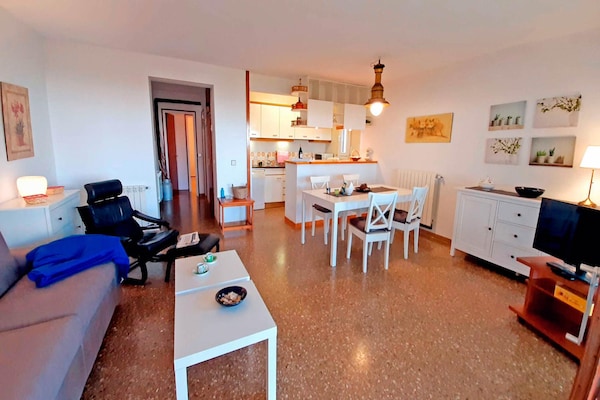 Aan het strand: Comfortabel appartement in Calella de Palafrugell - thumbnail 1