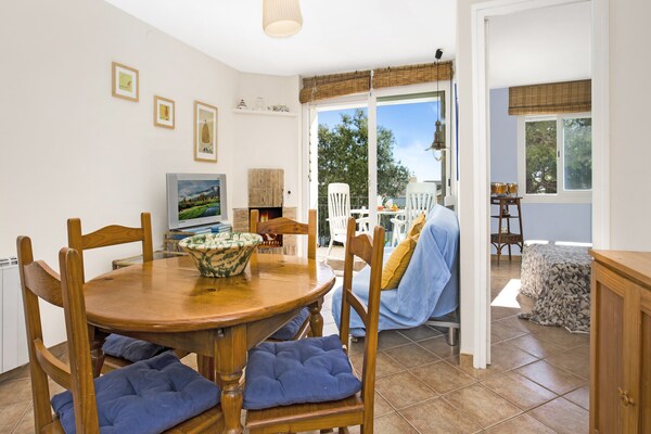 Roc Mar 1-D: Gezellig appartement met tuin op 150m van het strand in Calella - thumbnail 3