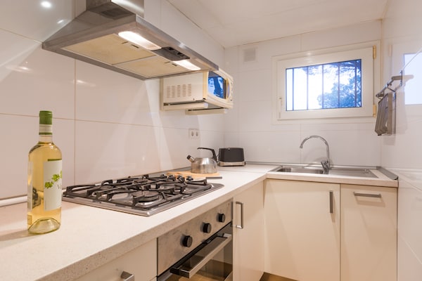Moderne strandappartement met zeezicht in Llafranc - thumbnail 3