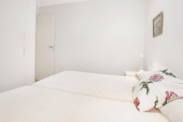 Moderne strandappartement met zeezicht in Llafranc - thumbnail 6