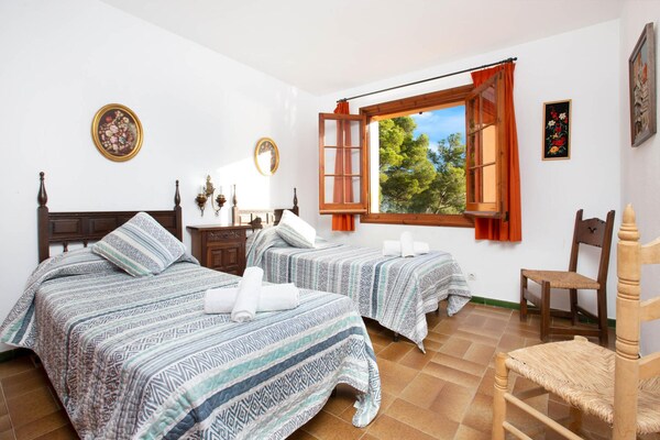 Vrijstaande villa voor 12 personen met privézwembad, tuin en zeezicht in Llafranc - thumbnail 5